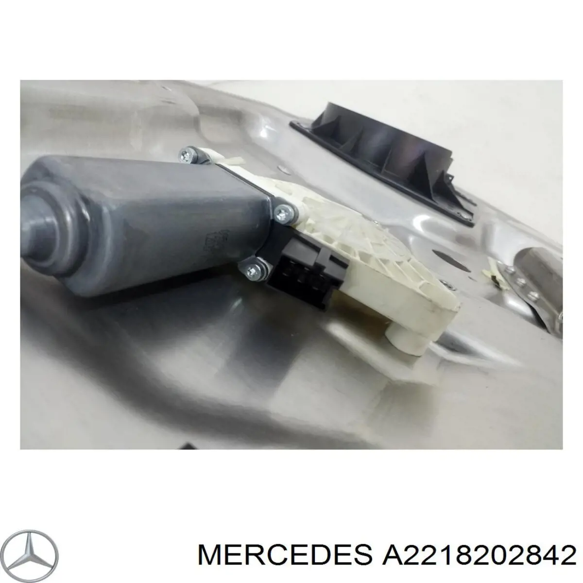 Motor del elevalunas de la puerta delantera derecha Mercedes A2218202842 precio, desde 97,28 EUR