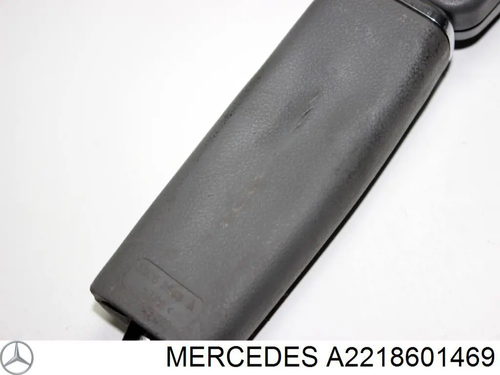 A2218601469 Mercedes palanca delantera derecha de el cinturon de seguridad