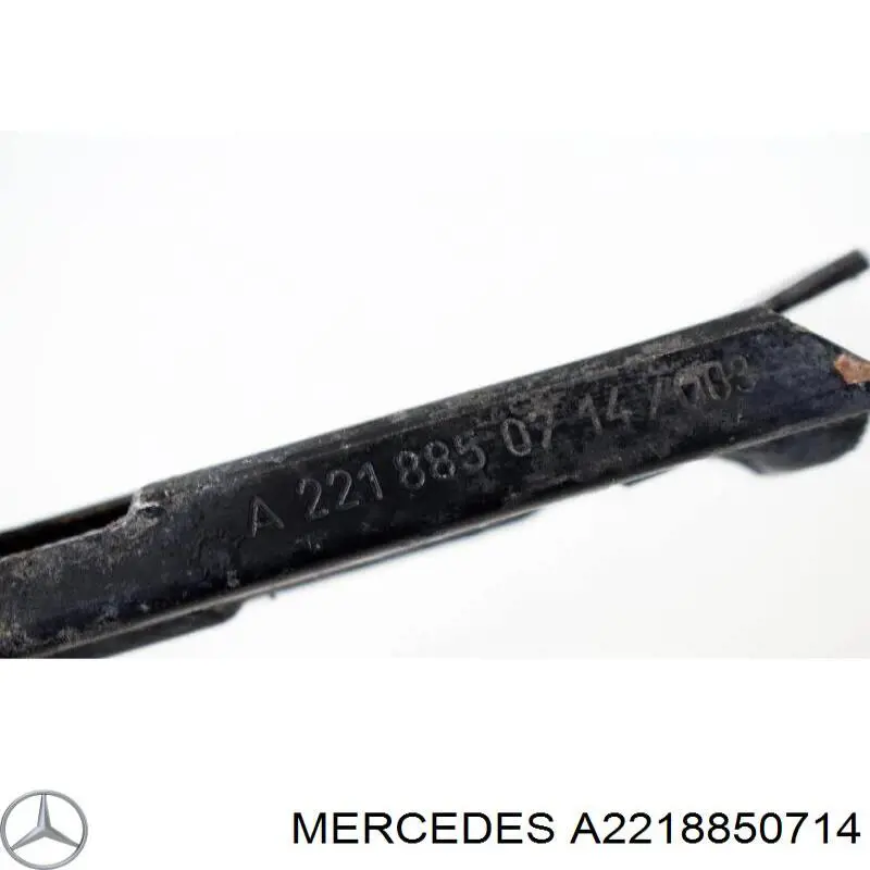 Soporte de parachoques delantero izquierdo Mercedes A2218850714 precio, desde 34,22 EUR