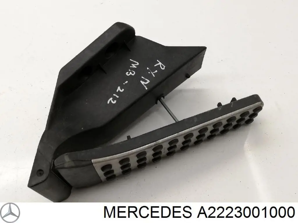 A2223001000 Mercedes pedal de acelerador