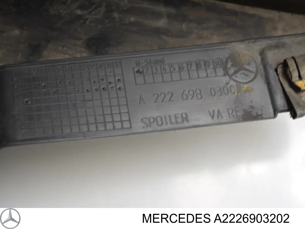 Guardabarros interior derecho, aleta delantera Mercedes A2226903202 precio, desde 76,21 EUR