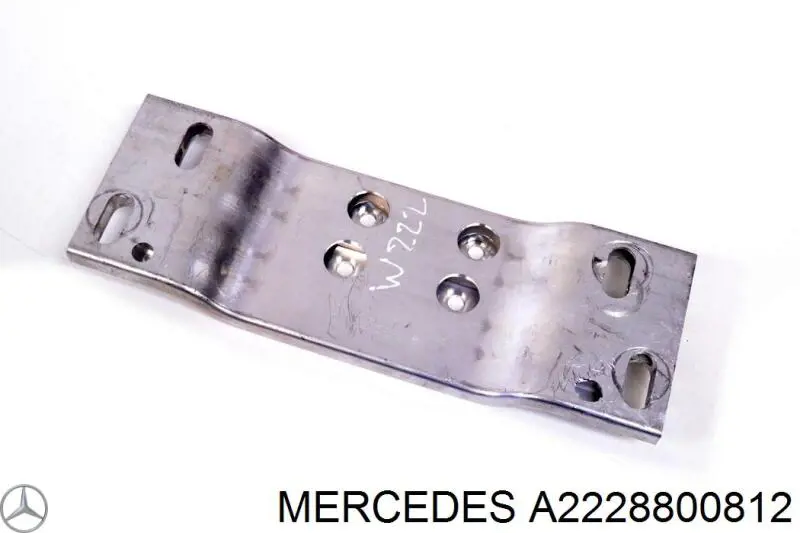 Soporte del parachoques trasero derecho Mercedes A2228800812 precio, desde 68,67 EUR
