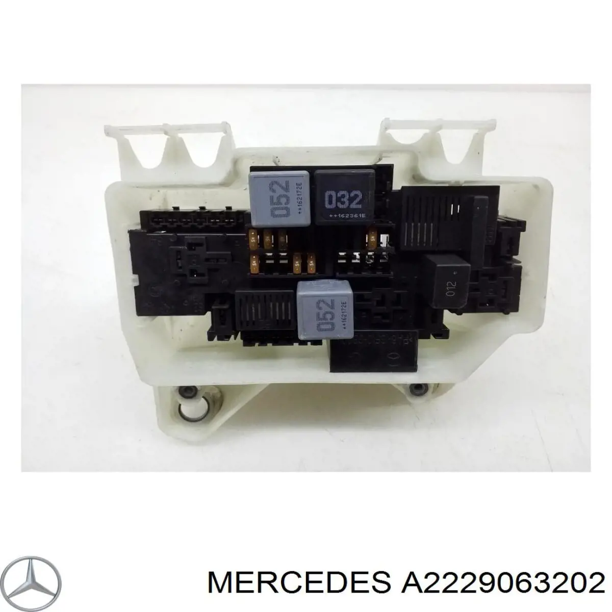 Caja de fusibles A2229063202 Mercedes