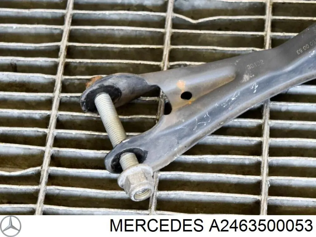 Brazo transversal de suspensión trasera Mercedes A2463500053 precio, desde 24,38 EUR