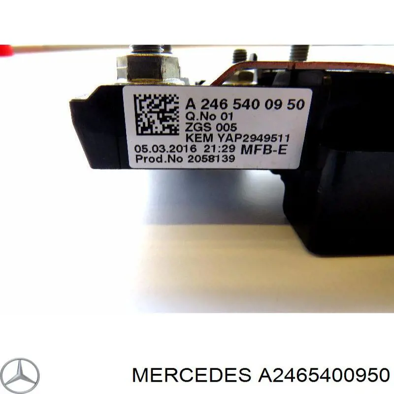 Caja fusibles Mercedes A2465400950 precio, desde 119,06 EUR
