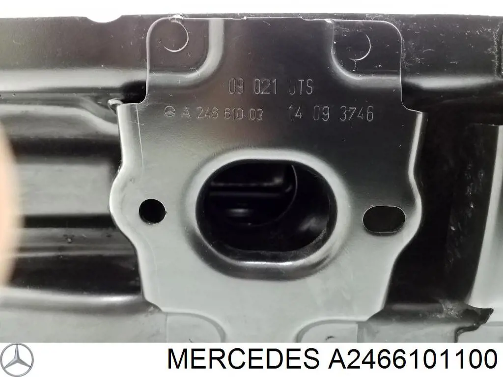 A2466101100 Mercedes Refuerzo de parachoques trasero
