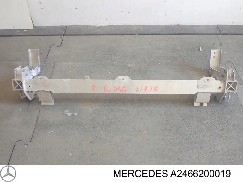 Comprar 2466200830 Mercedes Travesaño inferior del radiador