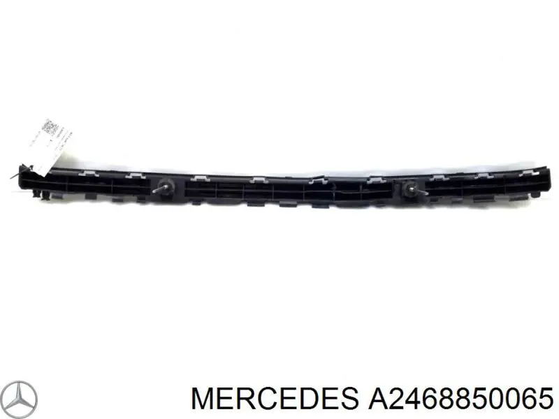 Soporte central del parachoques trasero Mercedes A2468850065 precio, desde 48,52 EUR