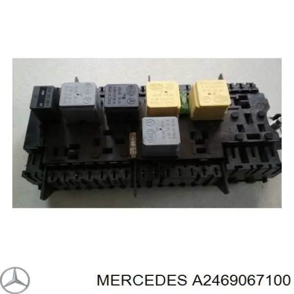 Caja fusibles Mercedes A2469067100 precio, desde 66,79 EUR