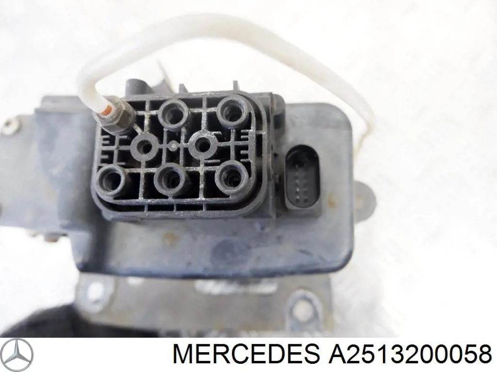 Bloque de válvulas de suspensión regulable Mercedes A2513200058 precio, desde 103,27 EUR