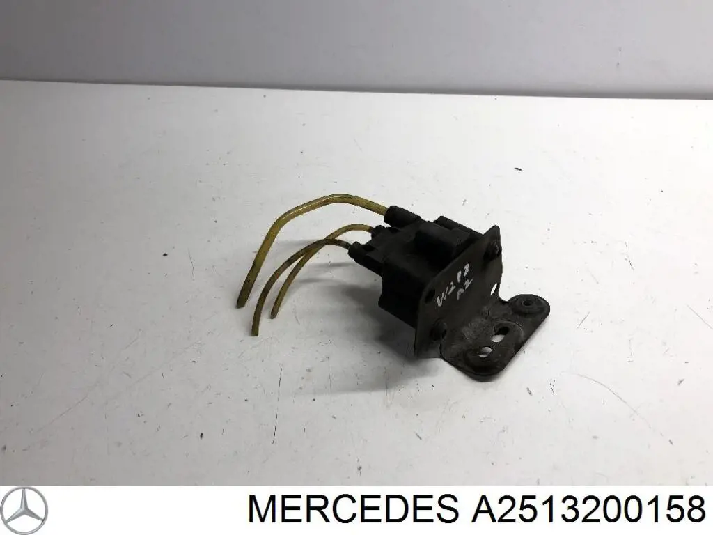 A2123200758 Mercedes válvula de suspensión hidráulica