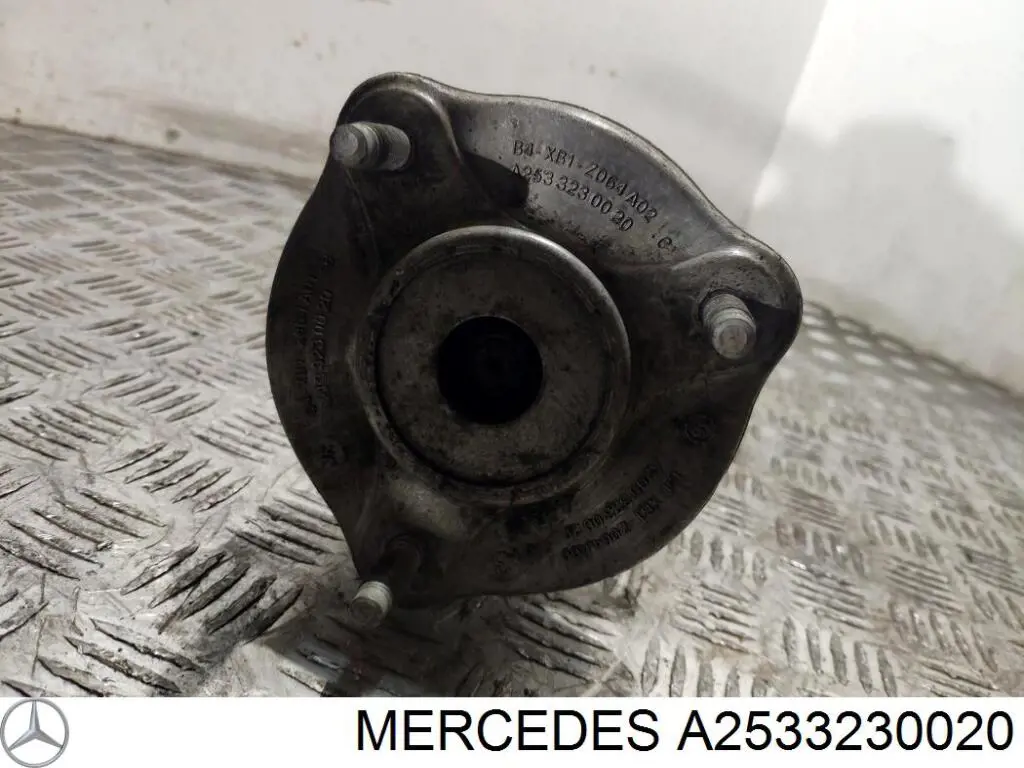 Soporte del amortiguador delantero Mercedes A2533230020