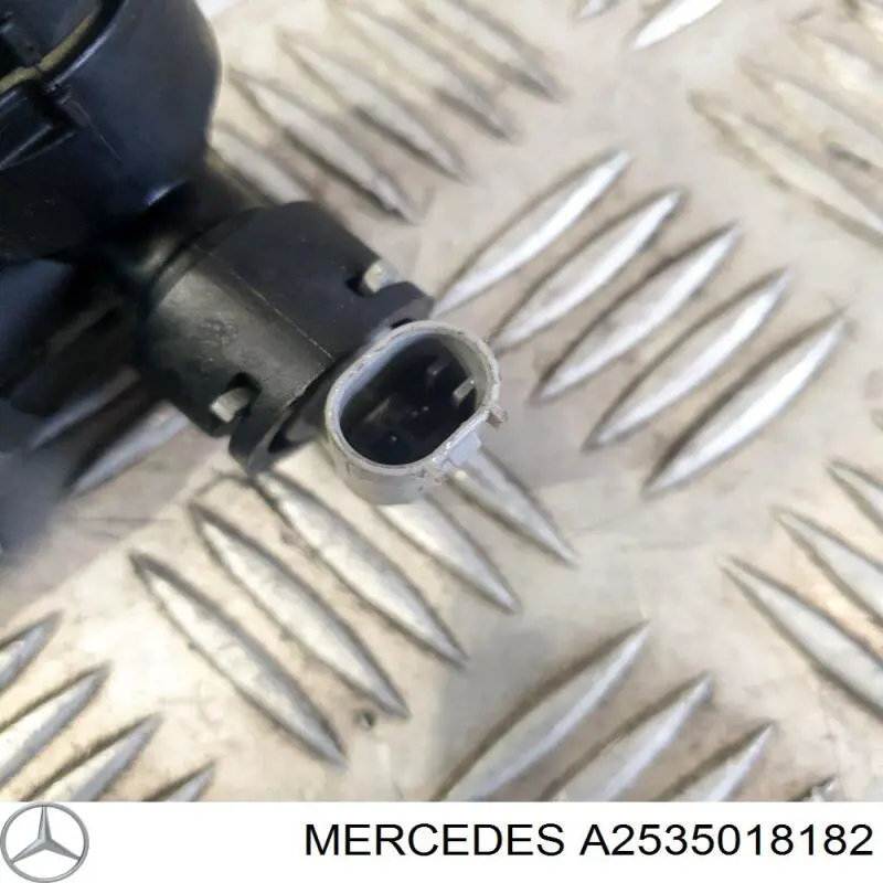  Mercedes A2535018182
