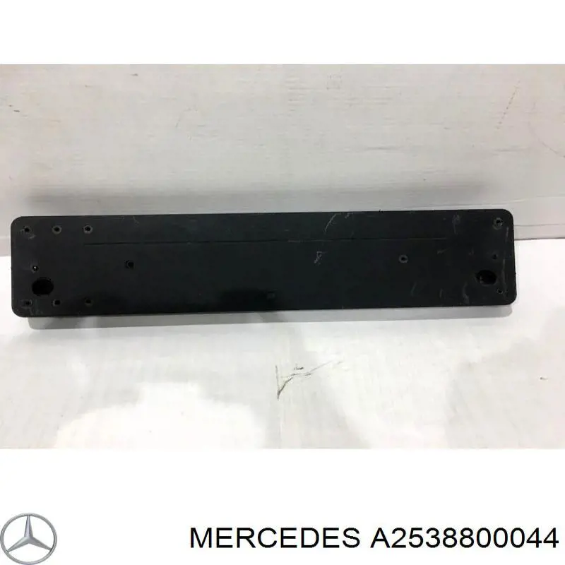 Soporte de matrícula delantera Mercedes A2538800044 precio, desde 111,49 EUR