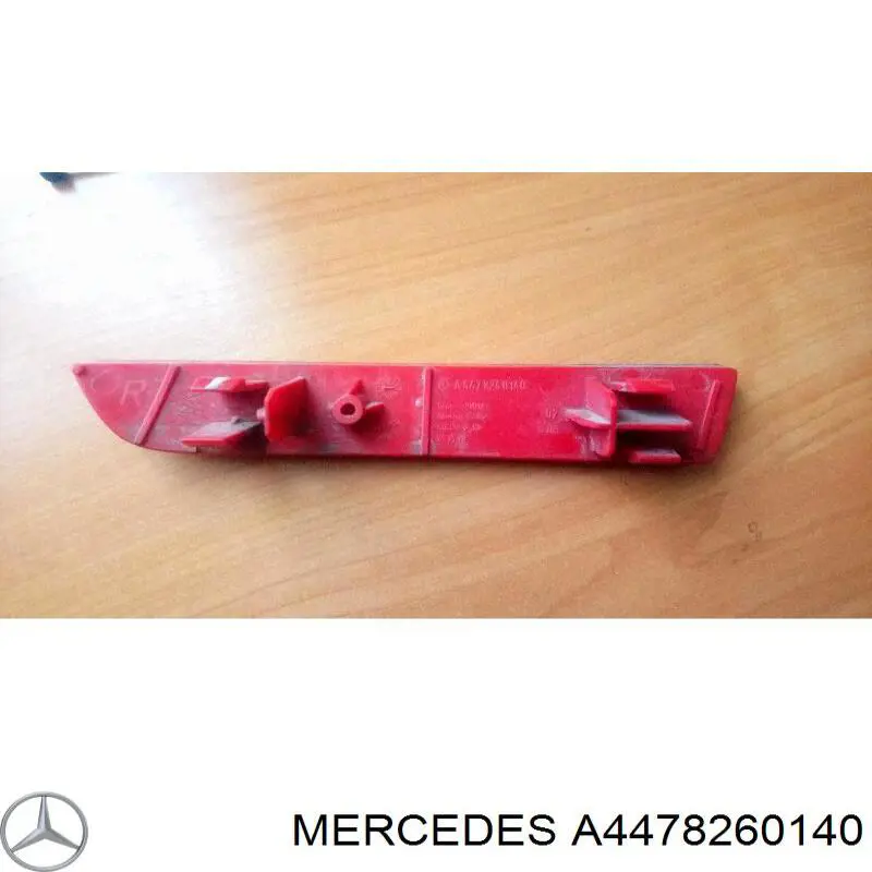 A4478260140 Mercedes Reflector, trasero, derecho