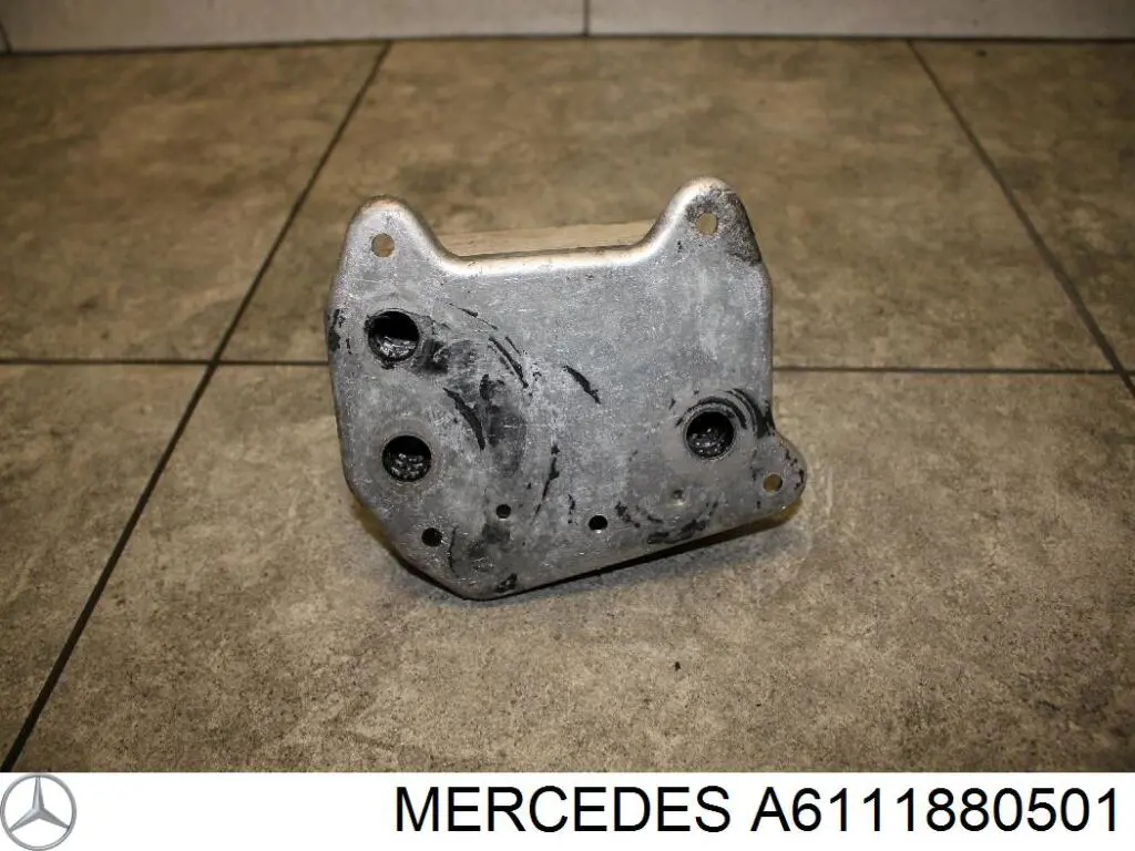 Comprar A6111880501 Mercedes Radiador de aceite