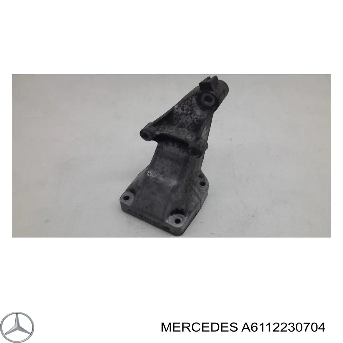 Soporte del soporte izquierdo del motor A6112230704 Mercedes