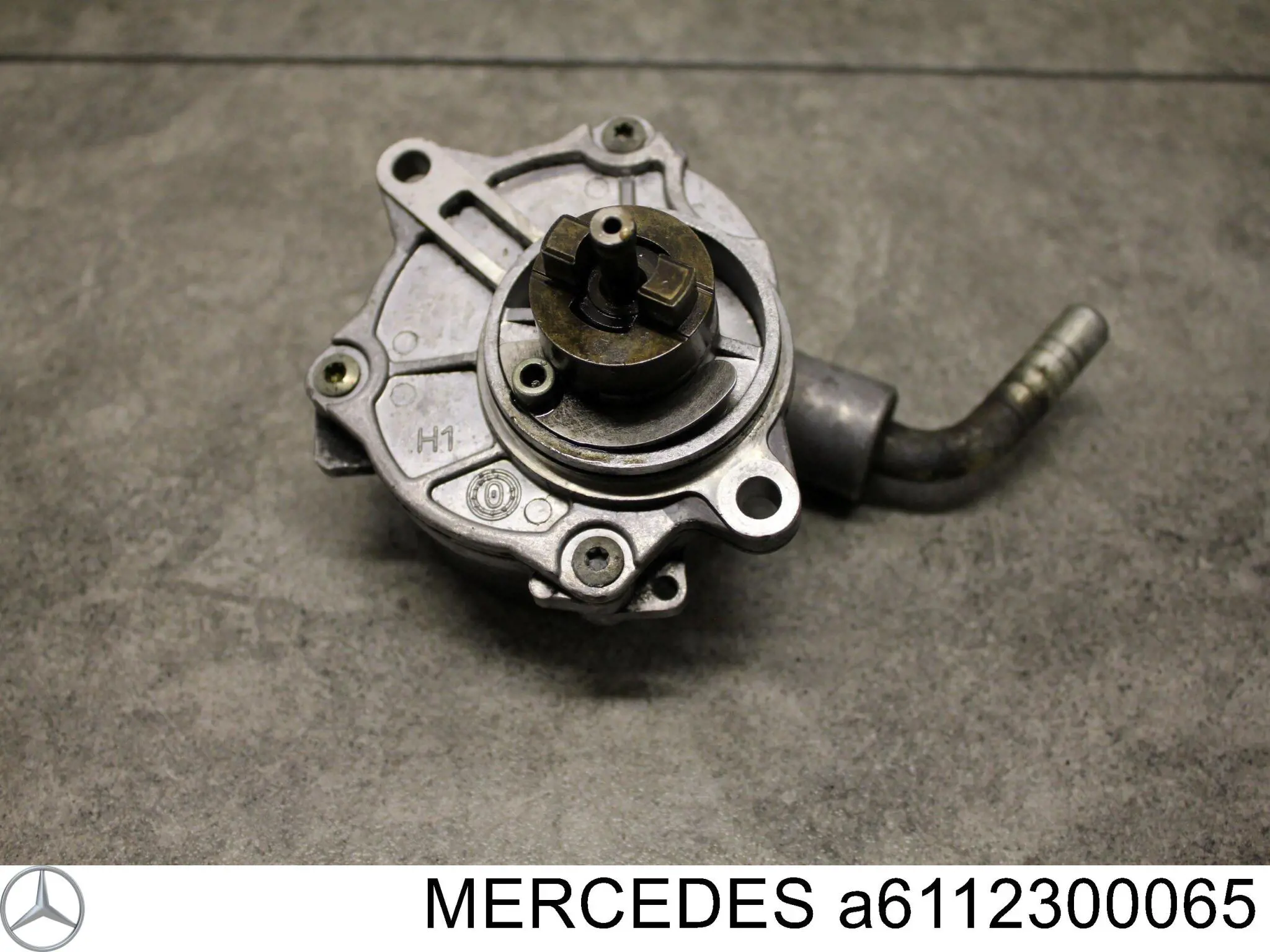 Bomba de vacío MERCEDES A6112300065