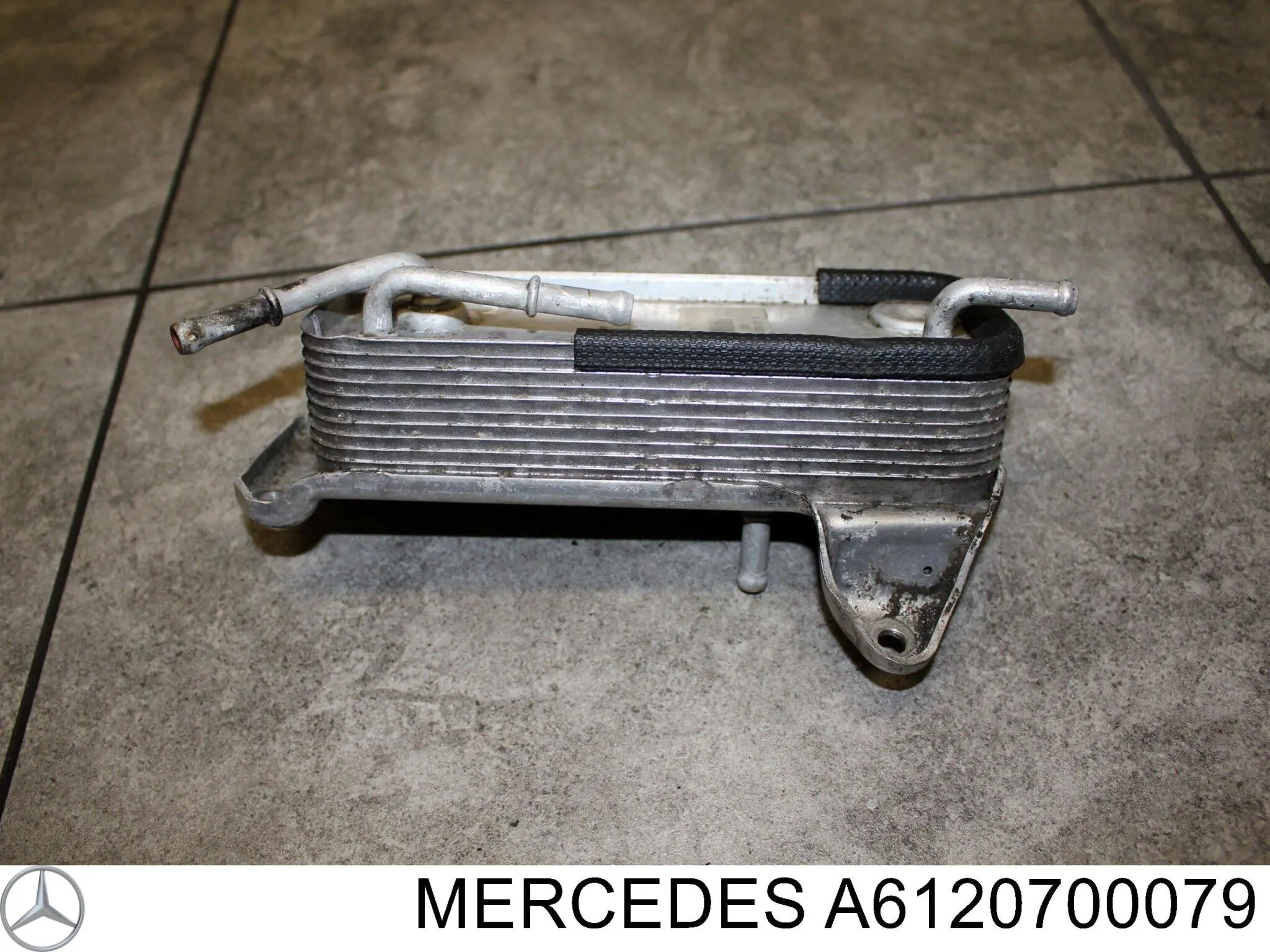A6120700079 Mercedes intercambiador de calor de enfriamiento de combustible