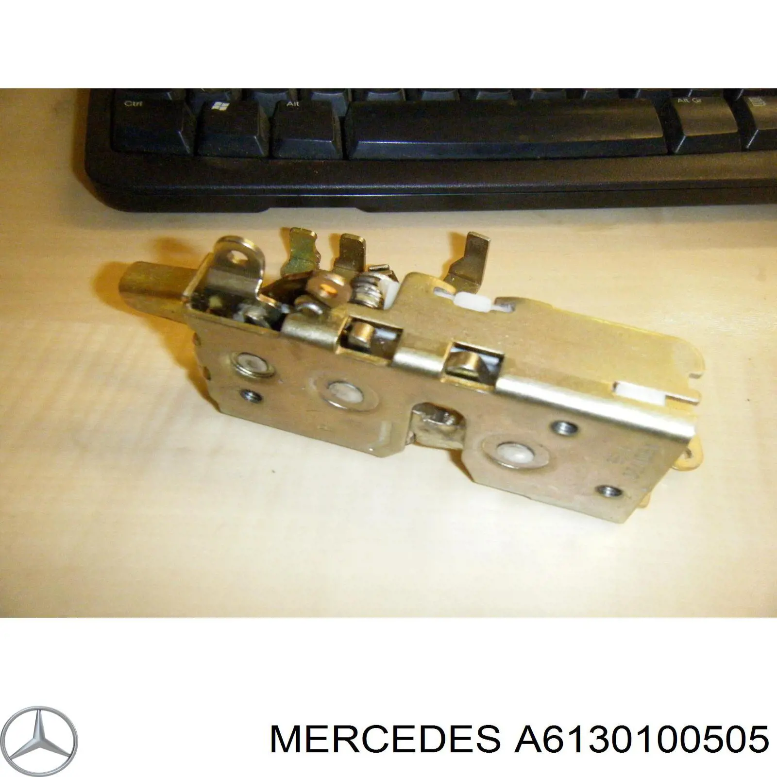Comprar A6130100505 Mercedes Juego de juntas inferiores del motor