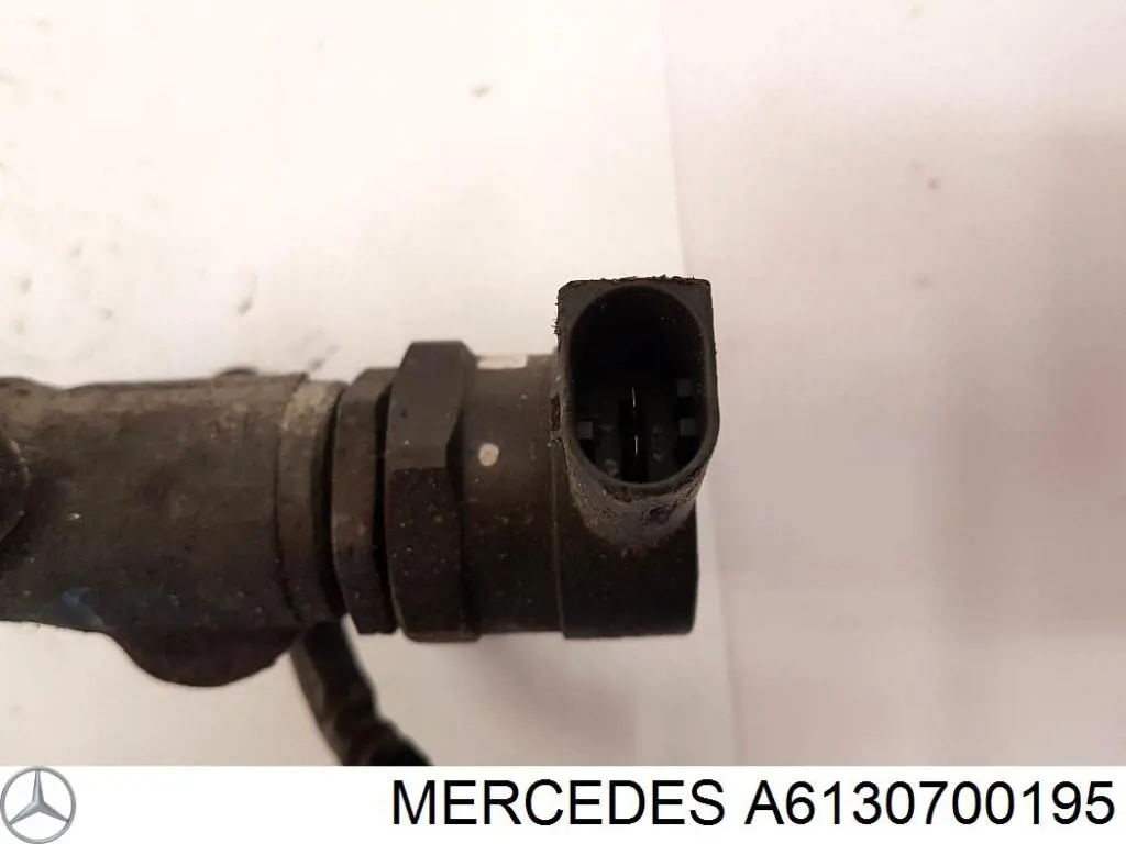 Comprar A6130700195 Mercedes Rampa de combustible