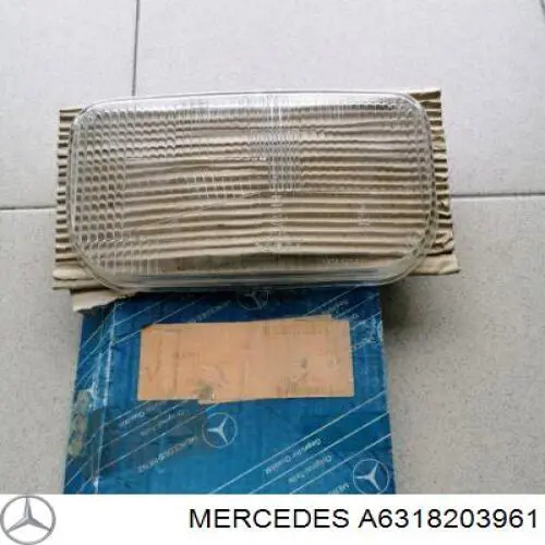 Faro derecho para Mercedes 100 (631)