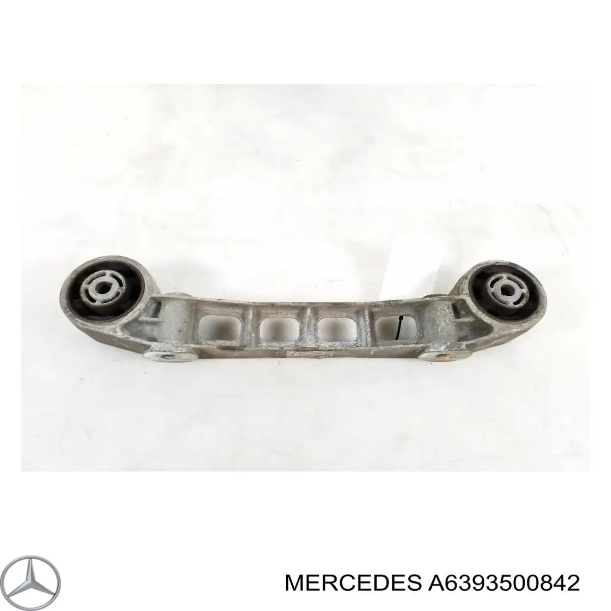 Soporte trasero del diferencial trasero Mercedes A6393500842 precio, desde 28,50 EUR