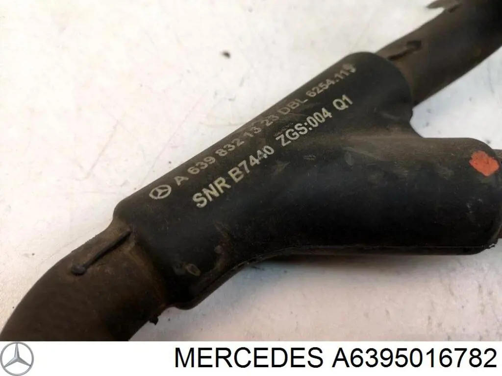 Manguera inferior del radiador Mercedes A6395016782 precio, desde 31,77 EUR