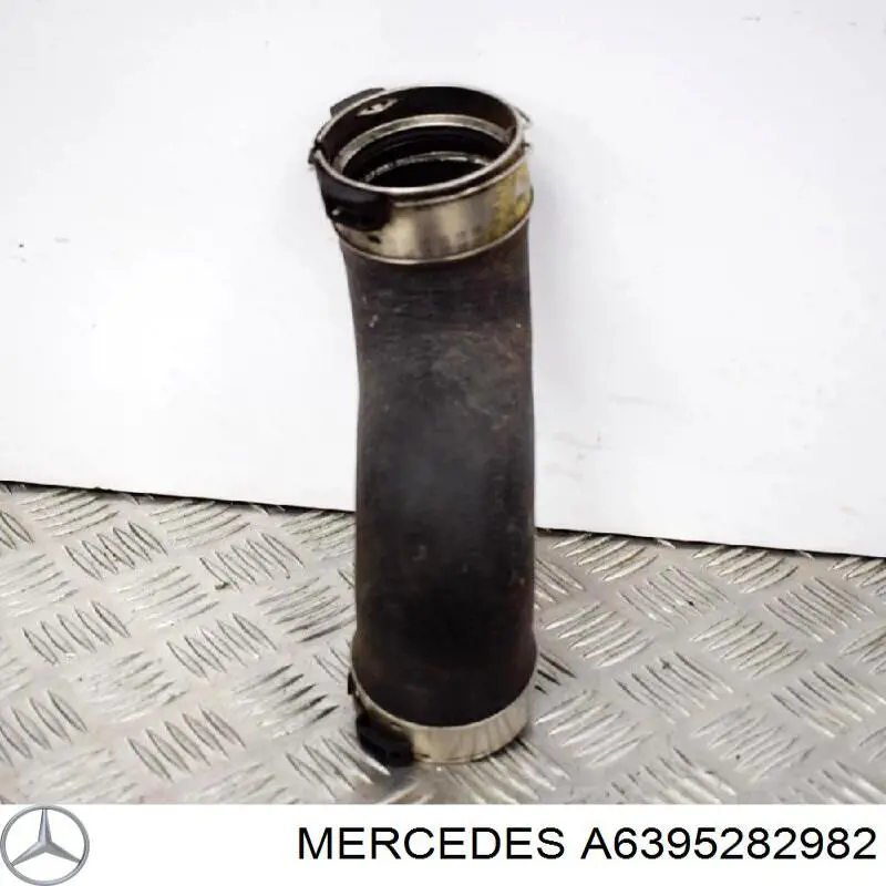 Tubo flexible de aire de sobrealimentación Mercedes A6395282982