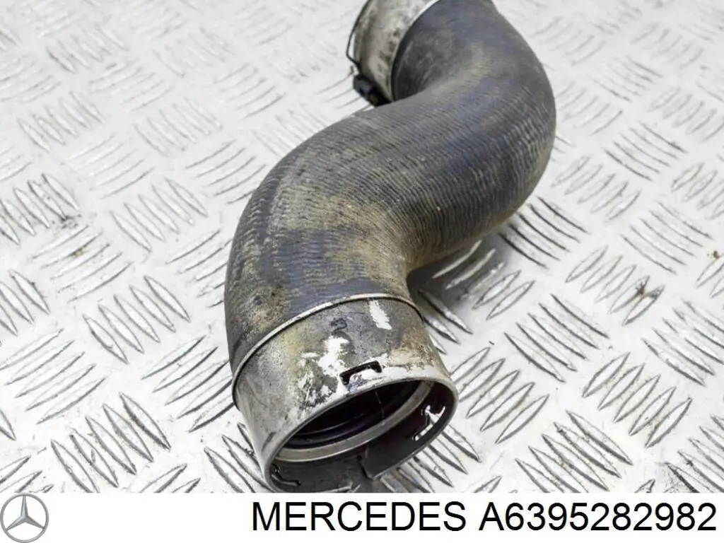 Manguera del intercooler Mercedes A6395282982 precio, desde 47,28 EUR