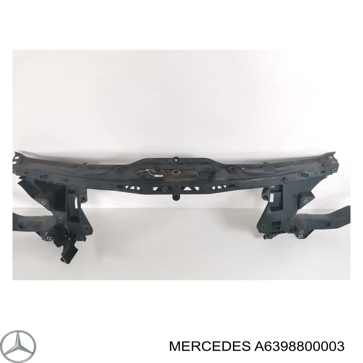 Panel de soporte del radiador y montaje de faros Mercedes A6398800003 precio, desde 155,36 EUR