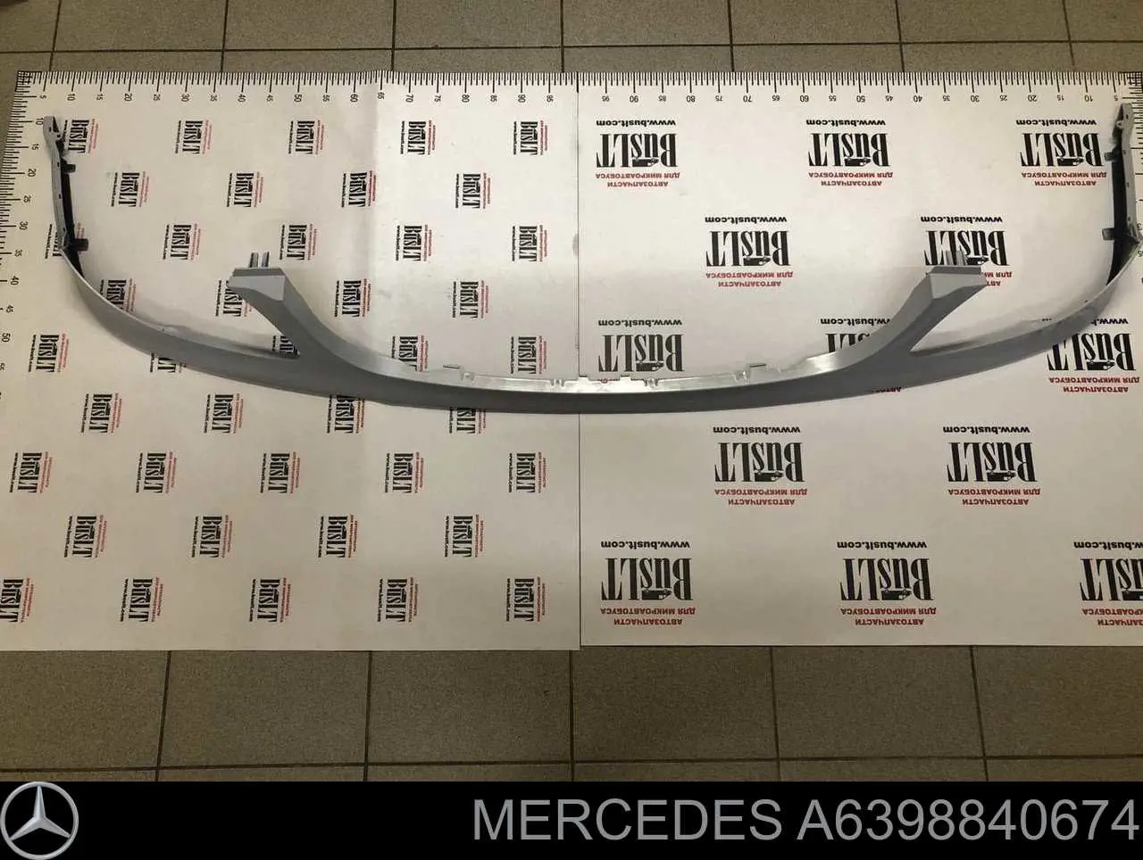 Parachoques delantero, parte superior Mercedes A6398840674 precio, desde 142,19 EUR