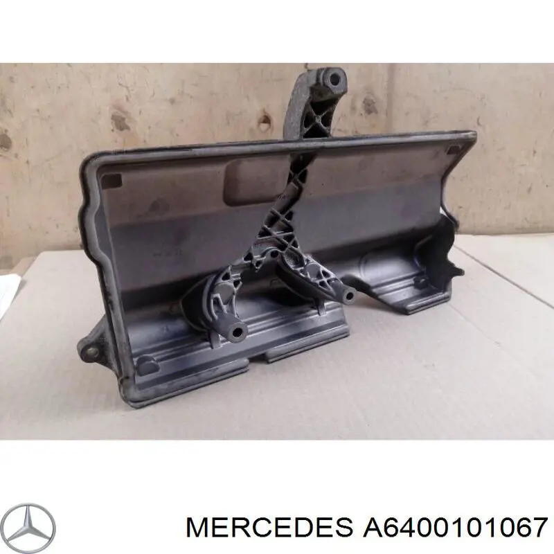Cubierta decorativa del motor Mercedes A6400101067 precio, desde 56,63 EUR