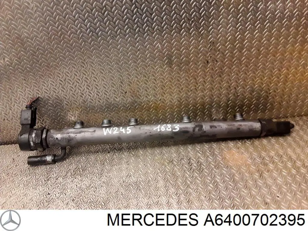 Rampa de combustible Mercedes A6400702395 precio, desde 74,05 EUR