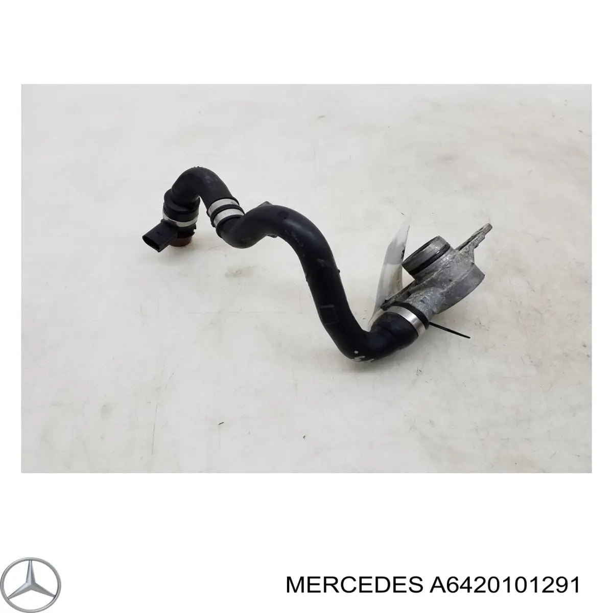 Tubo del sistema de recirculación de gases de escape EGR A6420101291 Mercedes