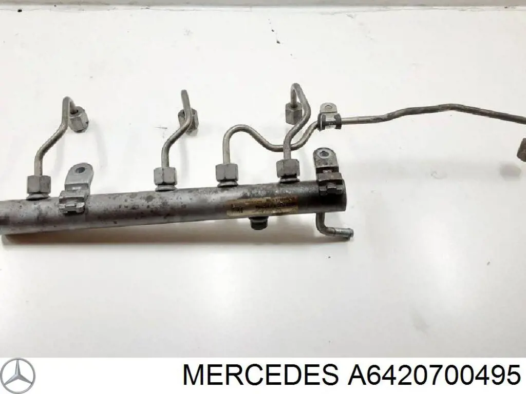 Comprar A6420700495 Mercedes Rampa de combustible izquierda
