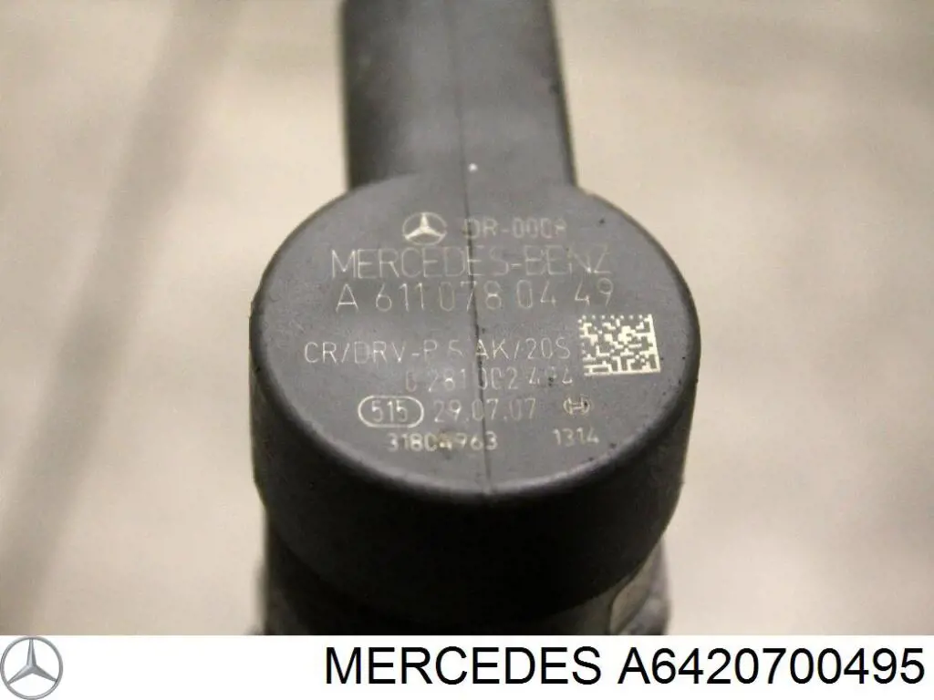 Rampa de combustible izquierda A6420700495 Mercedes