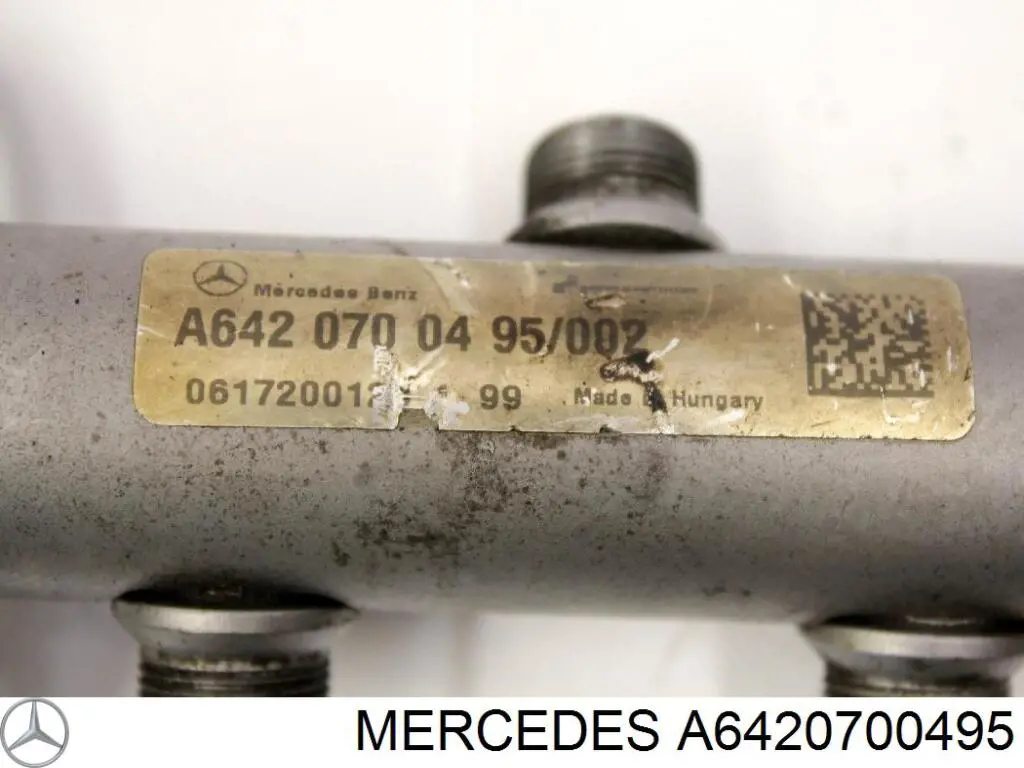 Rampa de combustible izquierda Mercedes A6420700495 precio, desde 79,86 EUR