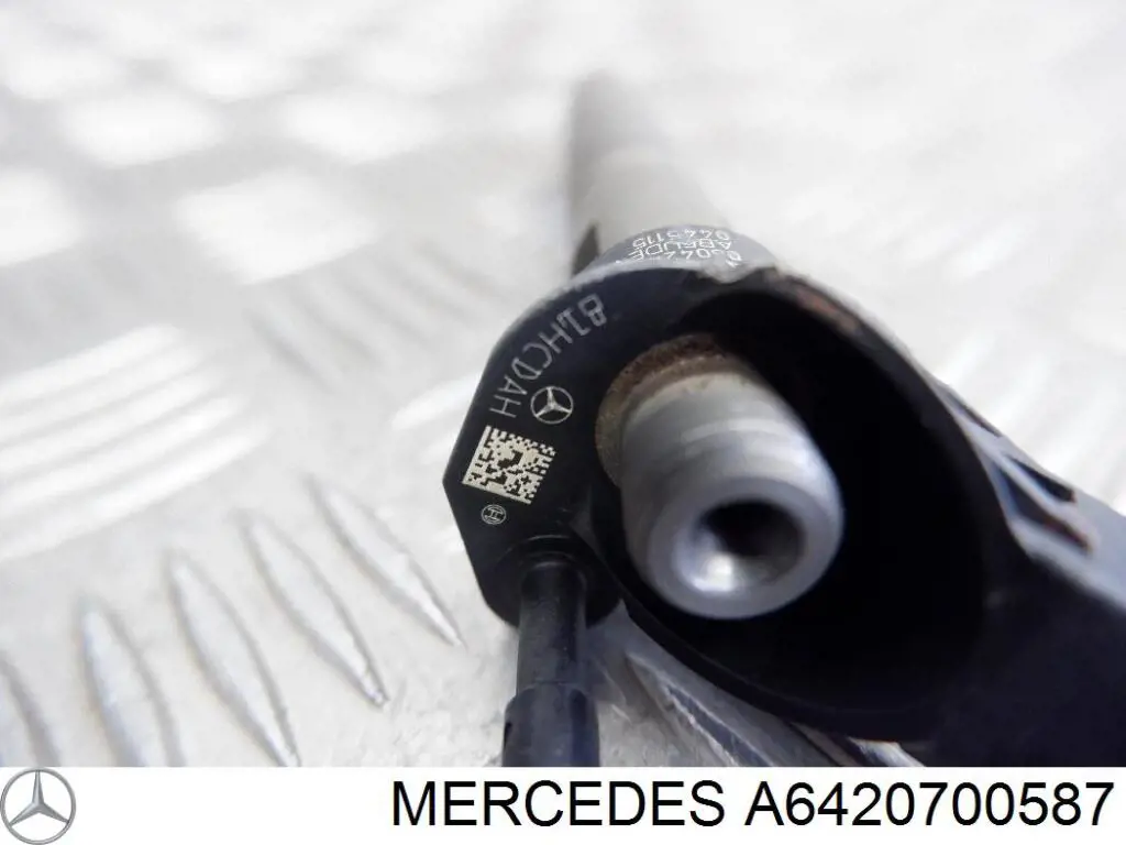 Inyector A6420700587 Mercedes
