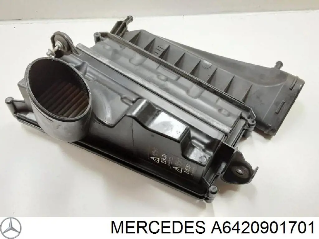 Caja del filtro de aire izquierda A6420901701 Mercedes