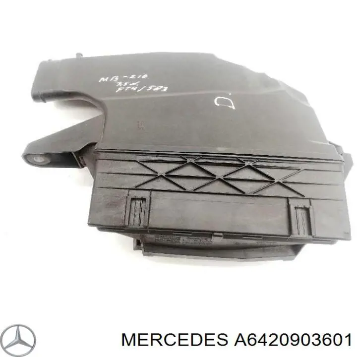 A6420903601 Mercedes Caja del filtro de aire derecha