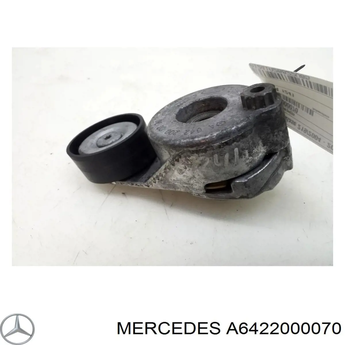 Tensor de correa poli V A6422000070 Mercedes