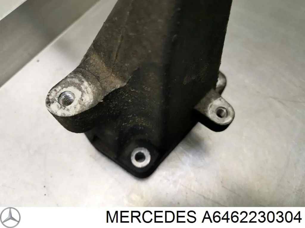 A6462230304 Mercedes soporte para taco de motor derecho