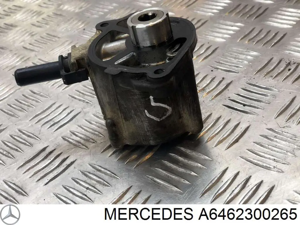Bomba de vacío A6462300265 Mercedes