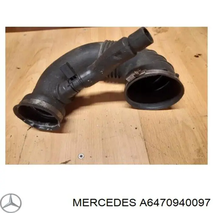 A6470940097 Mercedes tubo flexible de aspiración, salida del filtro de aire