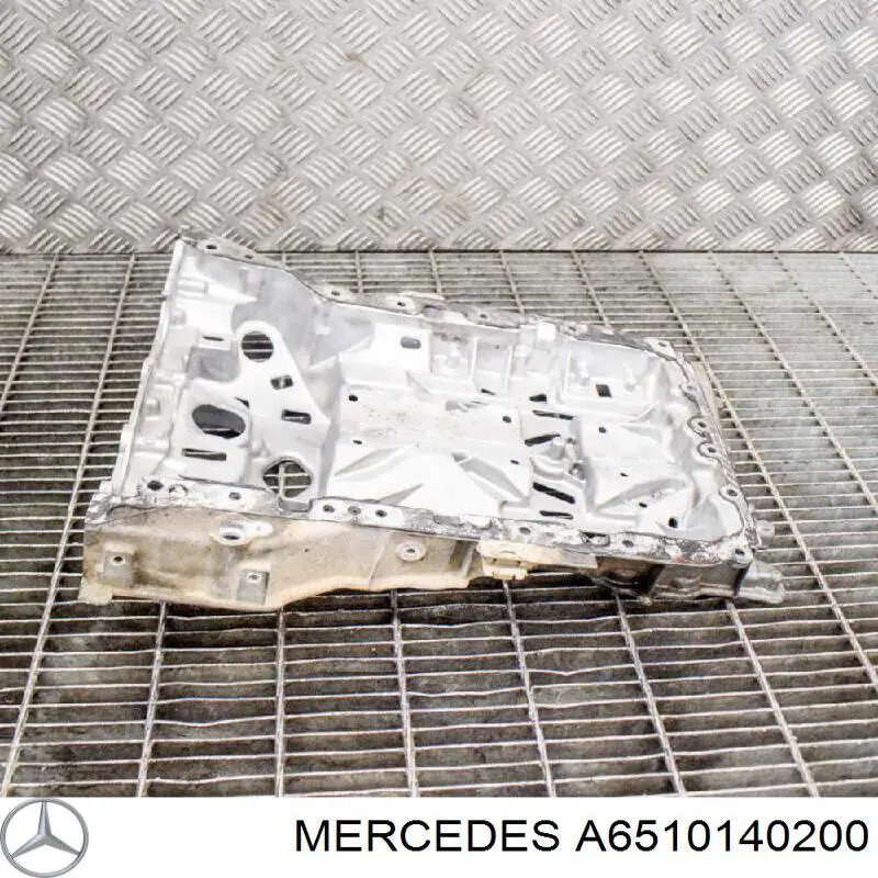 Cárter de aceite del motor Mercedes A6510140200 precio, desde 158,27 EUR