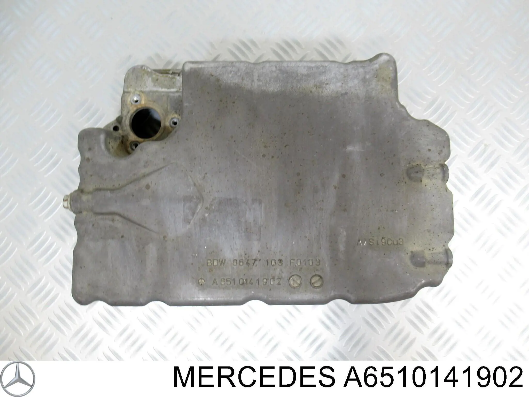 Cárter de aceite inferior Mercedes A6510141902 precio, desde 152,46 EUR