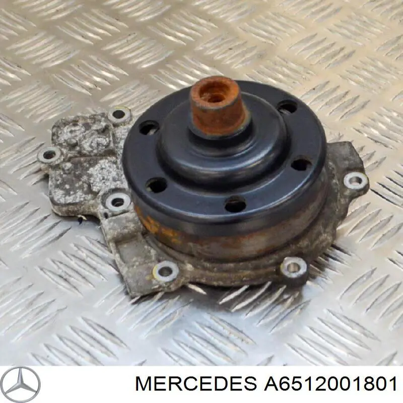 A6512001801 Mercedes bomba de agua