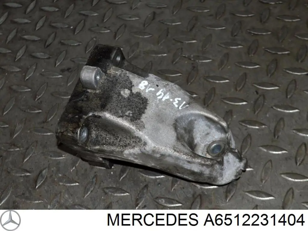  Mercedes A6512231404