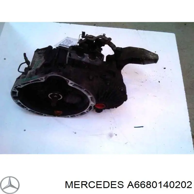 Cárter de aceite del motor A6680140202 Mercedes